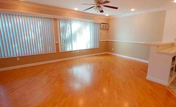 2nd image of 2212 N Cahuenga Blvd #211