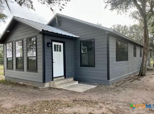 2386 Mueller Lang Rd, Cuero, TX 77954