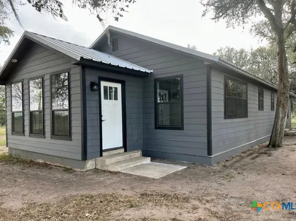 2386 Mueller Lang Rd, Cuero, TX 77954