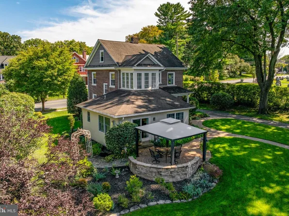 450 S Broad St, Lititz, PA 17543