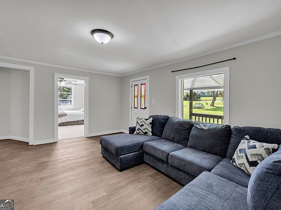 3rd image of 56 Lexington Carlton Rd