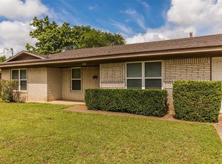 1009 N Main St, West, TX 76691