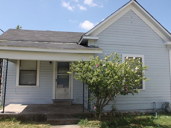 2nd image of 518 Nevada St