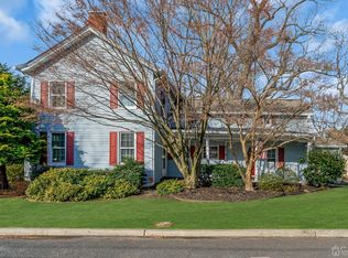 192 9th St, Belford, NJ 07718