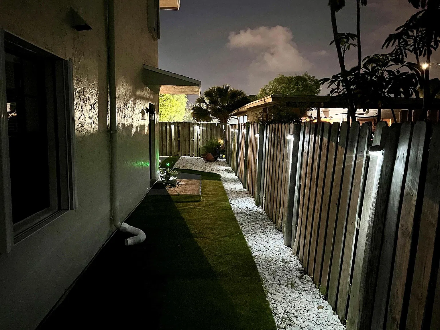 3 bed, 2.5 bath, 2393 sqft, $3,000 — Photo 3