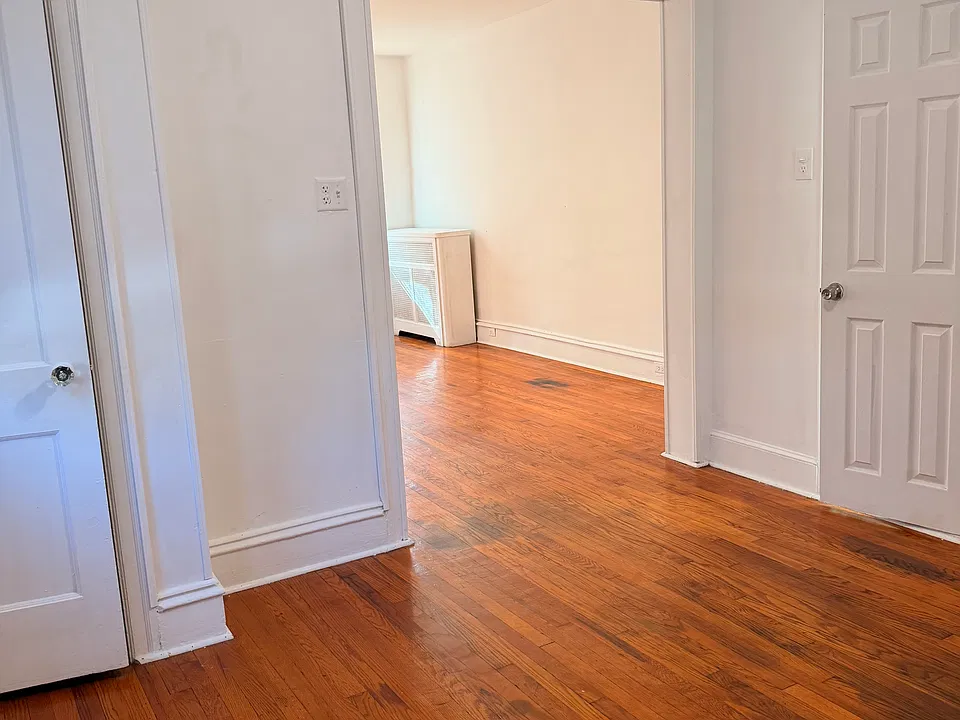547 Marwood Rd