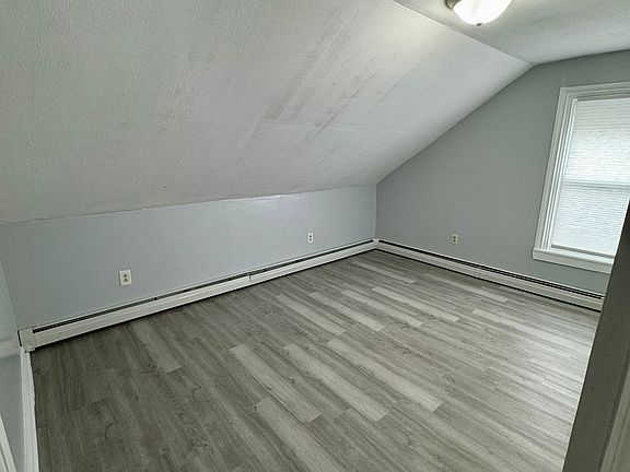 2nd image of 20 Amsterdam St Floor 3