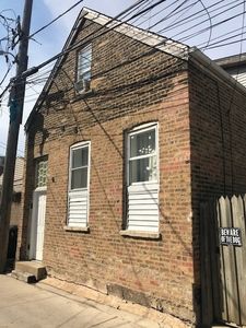 1137 W 17th St #1A, Chicago, IL, 60608