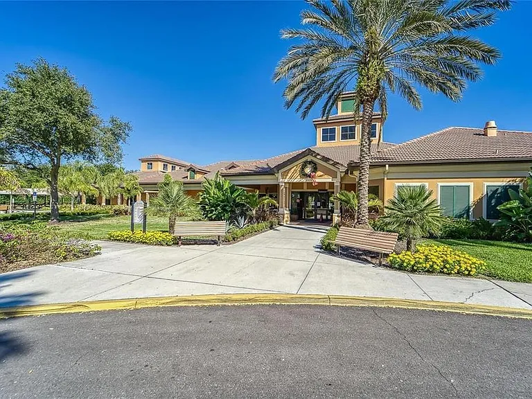 5409 Sunset Falls Dr — Photo 27