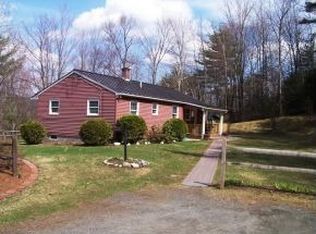 1458 Woodstock Rd, White Riv Jct, VT 05001