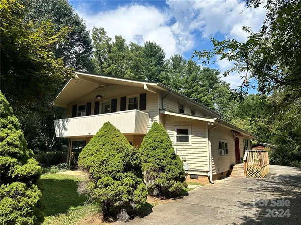 231 Balsam Rd, Hendersonville, NC 28792