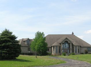 5077 Schellabarger Rd, Warrensburg, IL 62573