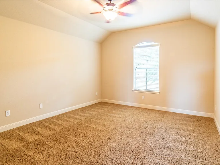 1898 Long Bow Dr — Photo 31