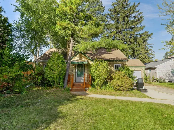 1008 South St, Elgin, IL 60123