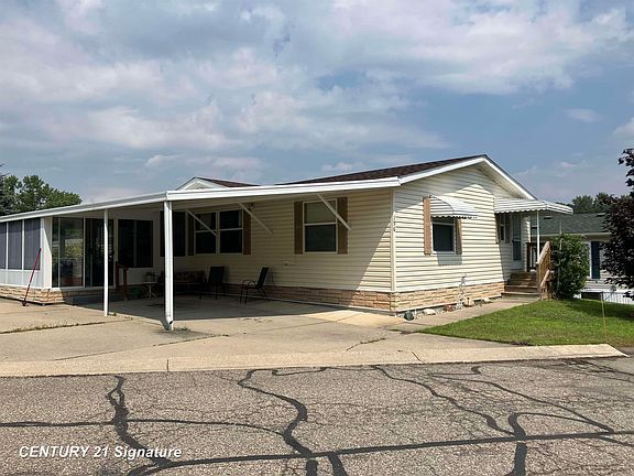 2nd image of 196 Apollo Ave
