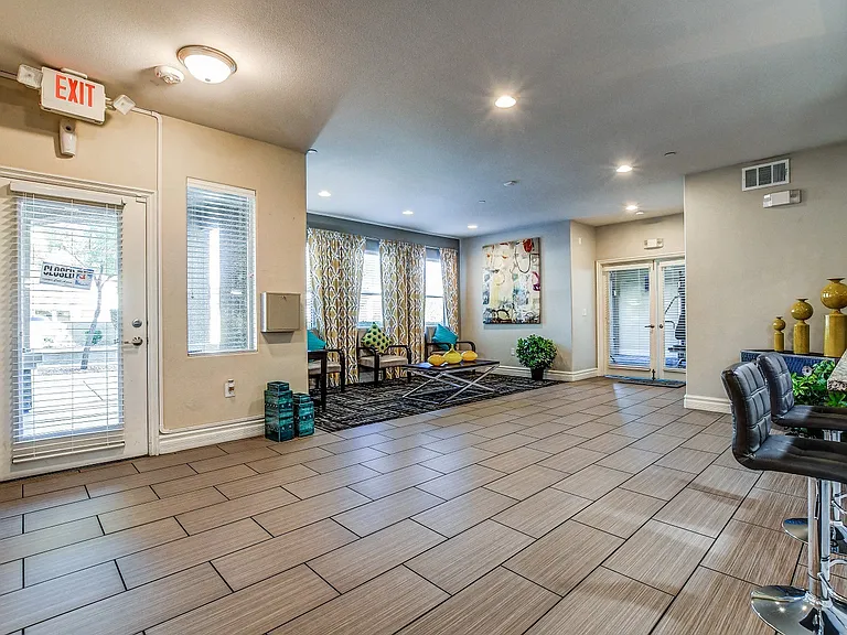 Ravello Townhomes — Photo 9