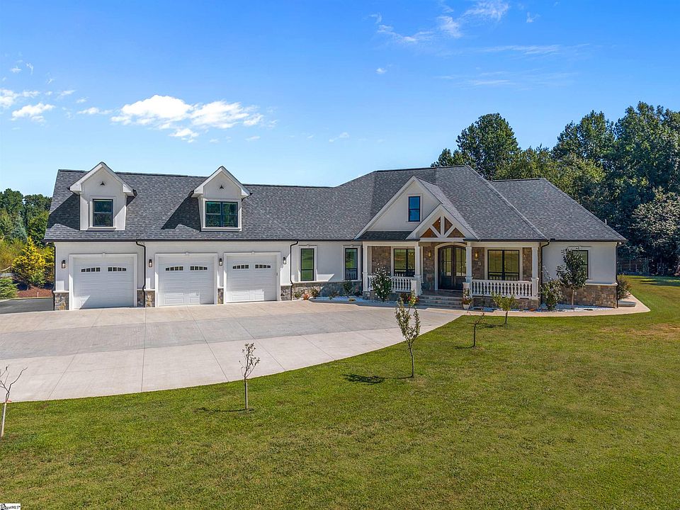 1st image of 230 Gano Dr