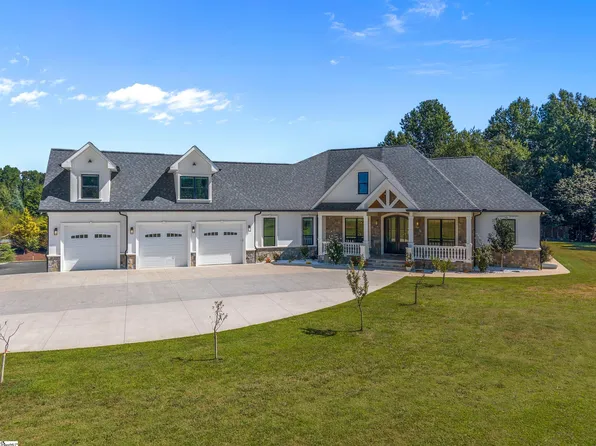230 Gano Dr, Woodruff, SC 29388