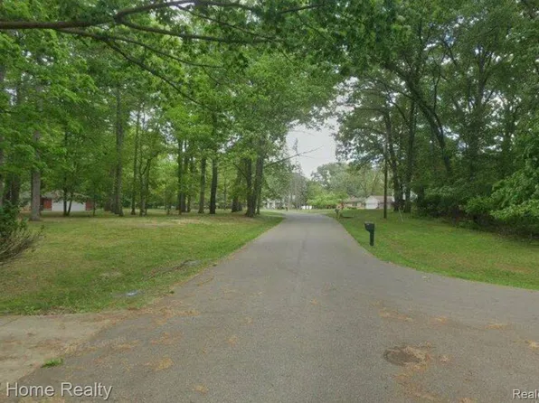 0 Maplewood Dr, Southfield, MI 48033