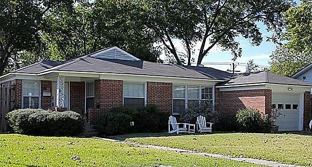 1st image of 3910 Davila Dr