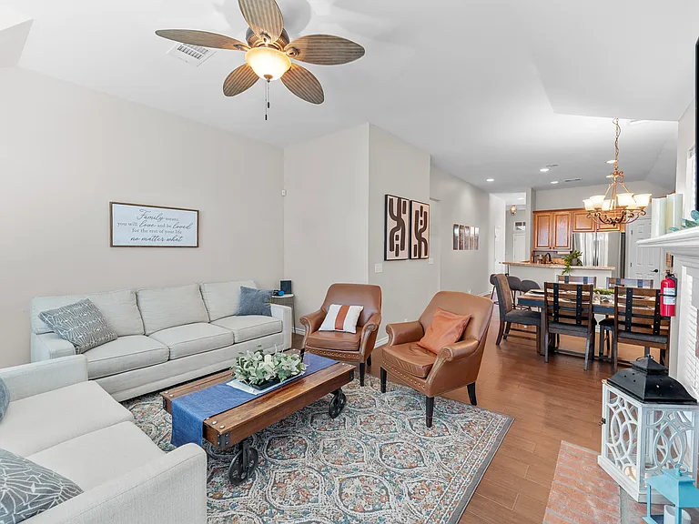 11350 Balcones Dr — Photo 67