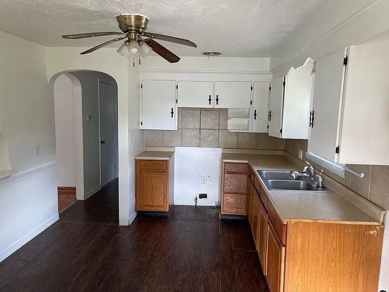 4800 Lindford Ave NE — Photo 7