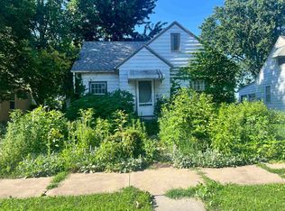 1433 Forest Ave, Waterloo, IA 50702