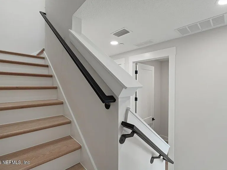 2056 Prudential Dr — Photo 19