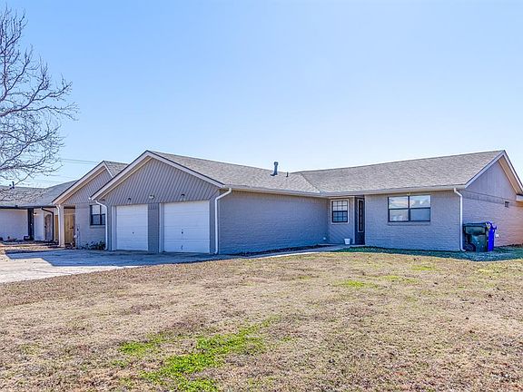 2nd image of 2332 Twisted Oak Dr