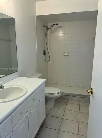9834 SW 222nd Ter — Photo 4