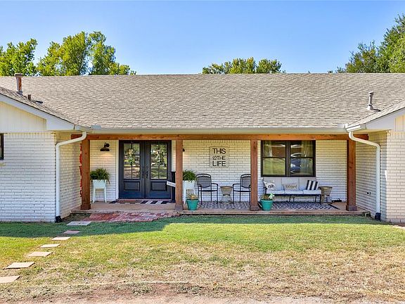 4th image of 223 S Lake Park Dr