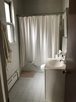 Rented by Irene Mihalios, LREB | media 34