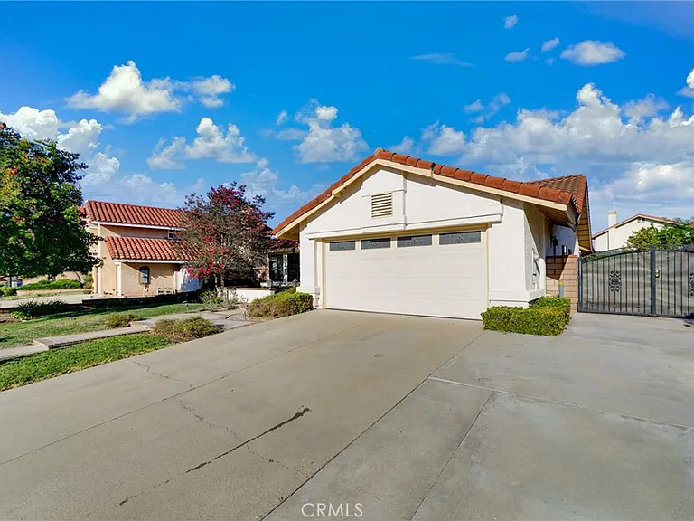 19450 Branding Iron Rd — Photo 2