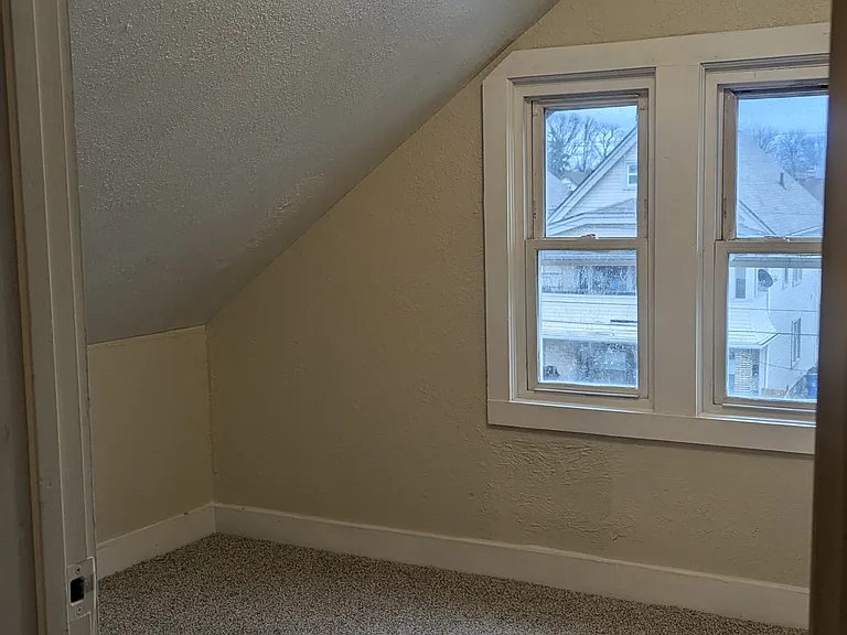 10710 Florian Ave — Photo 14
