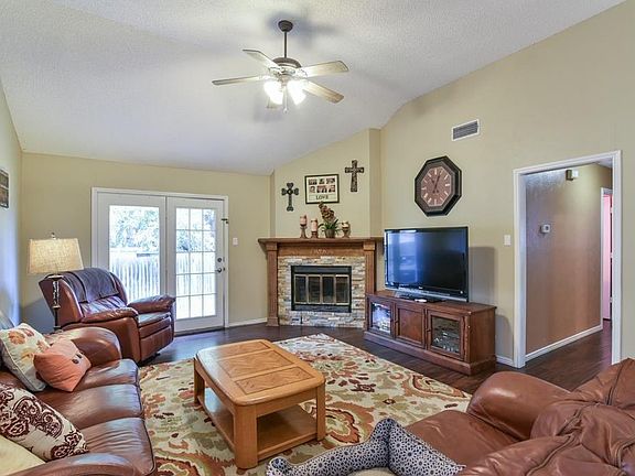 3rd image of 5316 Carpenter Dr