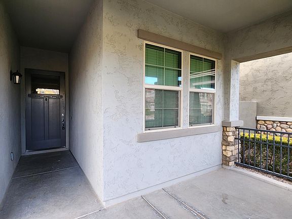 3rd image of 3049 E Arabian Dr