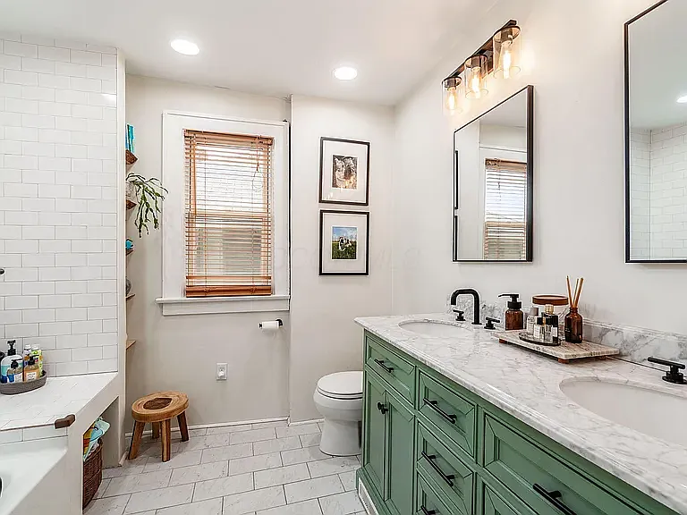 64 E Kelso Rd — Photo 23