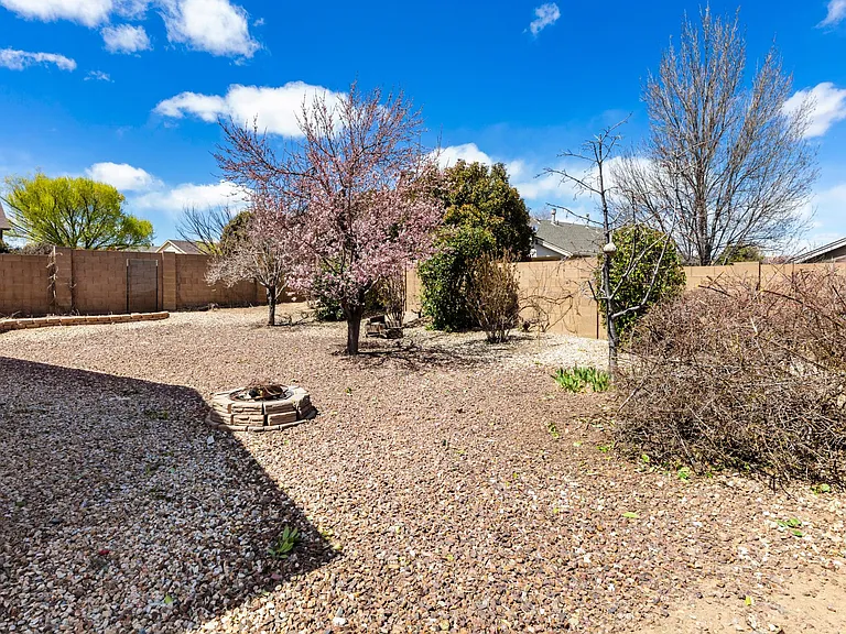 5251 N Celestine Ct — Photo 34