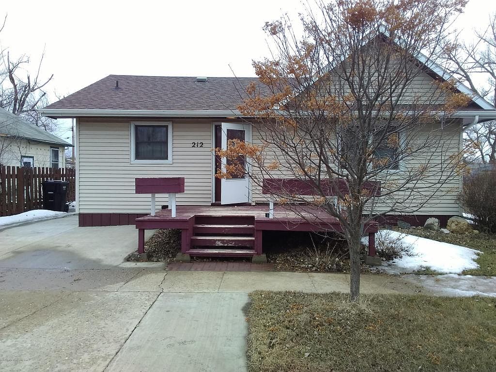 212 4th St N, Richardton, ND 58652 Zillow