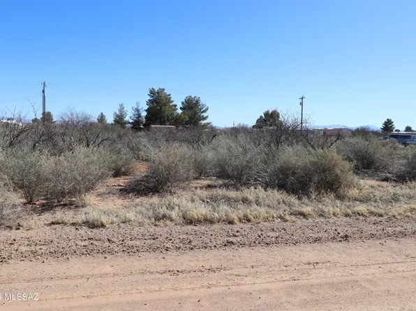 2560 N Calle Tercero, Huachuca City, AZ 85616