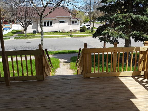4th image of 1228 Prospect Ave