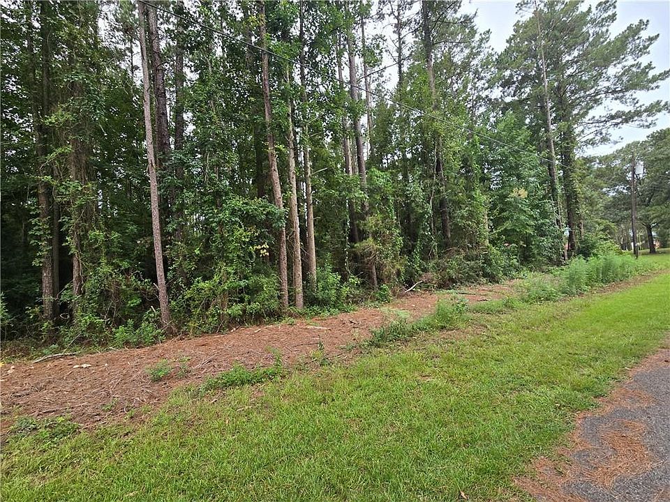1st image of 665 Hickory Hill Rd