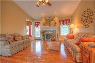 5th image of 237 Savanna Dr