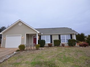 615 Nettie Dr, Inman, SC 29349