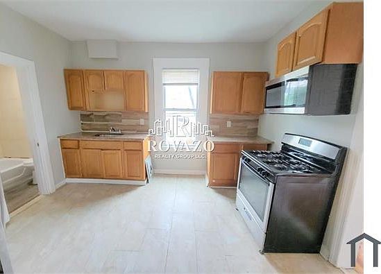 1st image of 134 Badger Ave #2