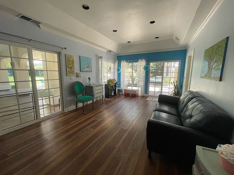 11630 Foothill Ave — Photo 8