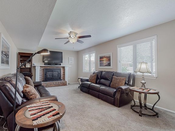 5th image of 6705 Gisele Dr NE