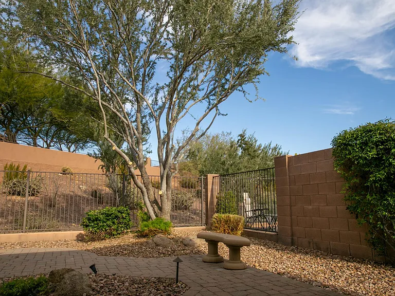 1814 W Eastman Dr — Photo 36