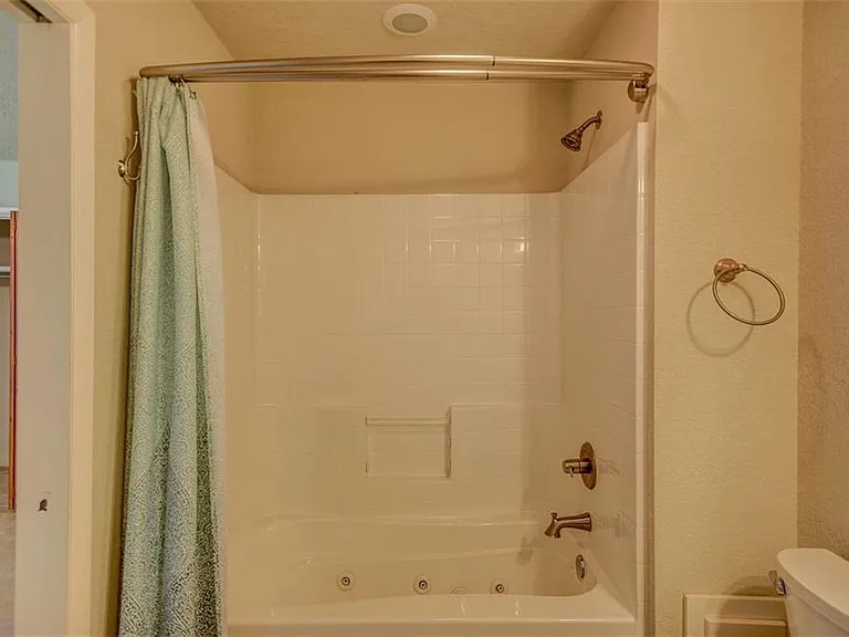 1515 Vine St — Photo 18