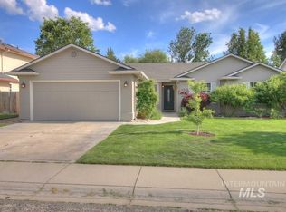 7327 N Lamplighter St, Garden City, ID 83714